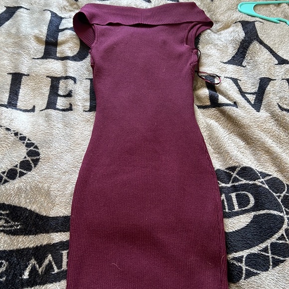 Windsor sweater body con dress - Picture 2 of 3